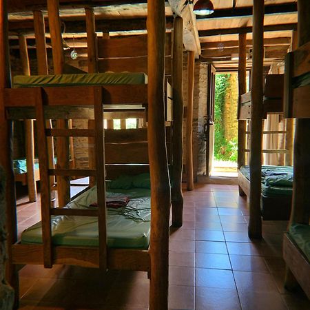 Albergue Eco El Beso - Vegano Tríacastela Exterior foto